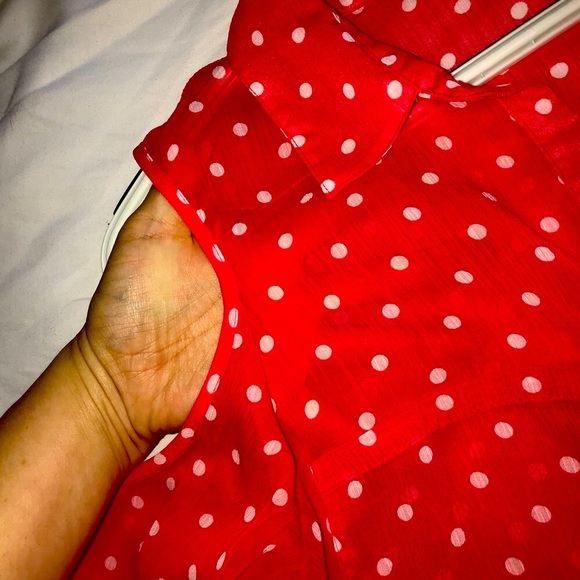 🌟Host Pick🌟 Bongo Sheer Cold Shoulder Red and White Polka Dot - Picture 6 of 11